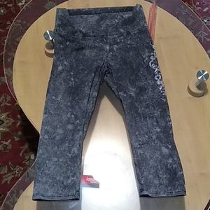 Paris Angel xl stretch capri leggings